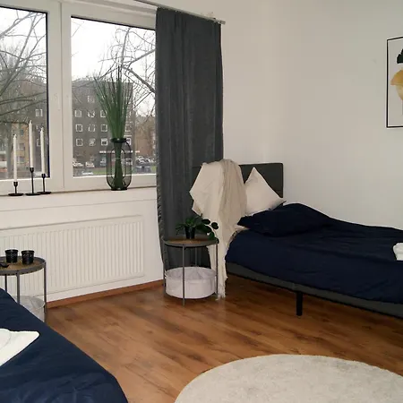 Vita Gmbh - 4 Personen In - Monteure * Duisburg